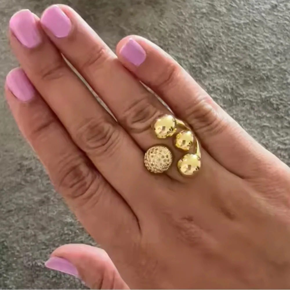 Ball Gold Multi-Sphere Pavé Ring